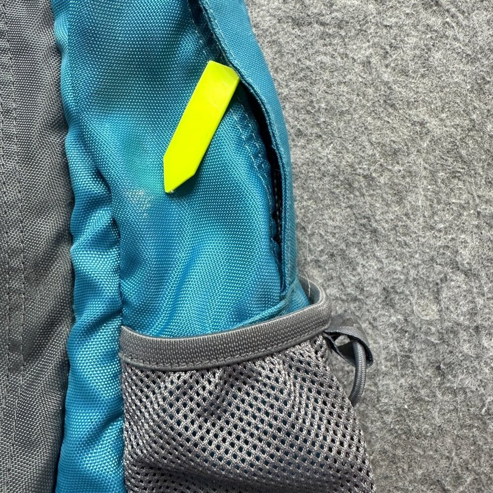 North Face Jester Backpack Blue Gray Unisex School Hiking Laptop - Picture 3 of 16